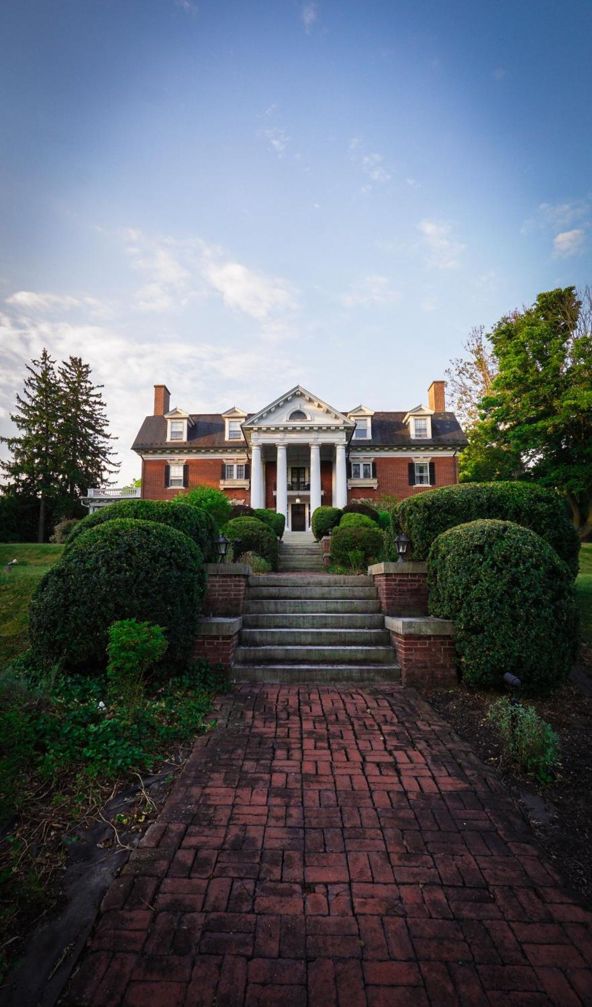 Mercersburg Inn エクステリア 写真