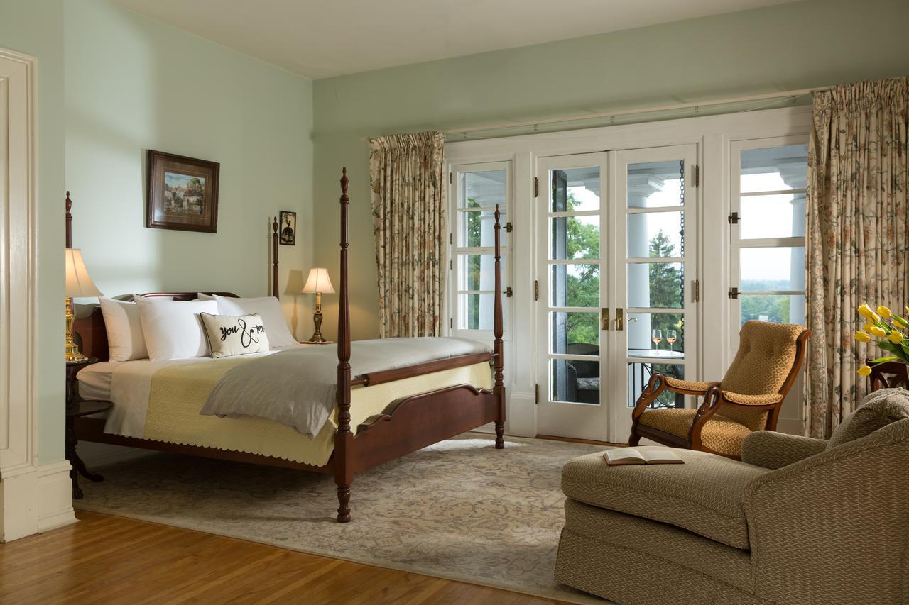 Mercersburg Inn エクステリア 写真