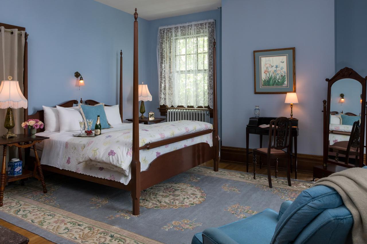 Mercersburg Inn エクステリア 写真
