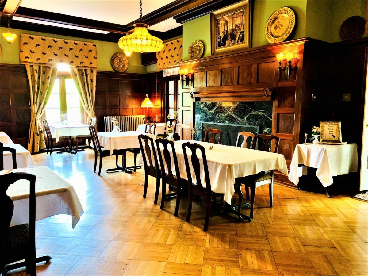 Mercersburg Inn エクステリア 写真