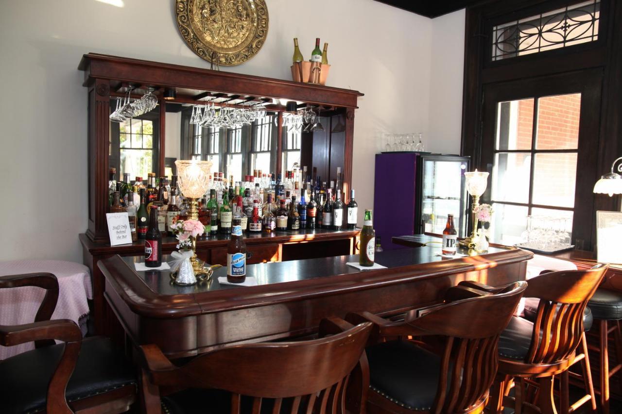 Mercersburg Inn エクステリア 写真